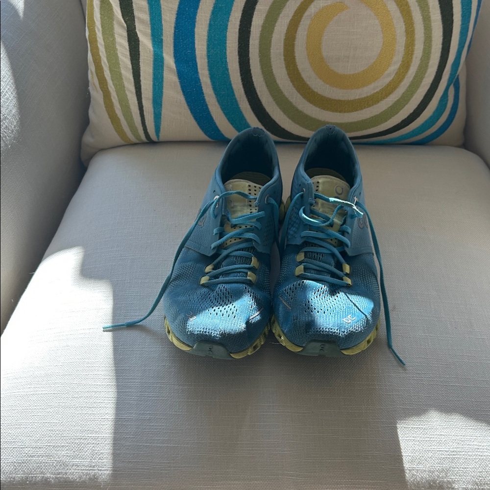 On Cloud Running Shoes